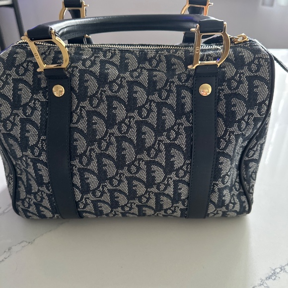 Bag - Picture 3 of 9